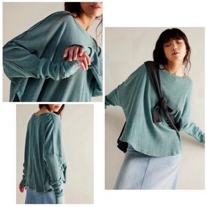 NWOT Free People Microphone Drop Thermal